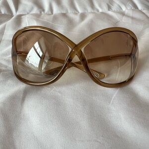 Tom Ford Oversized Elegant Tan Sunglasses